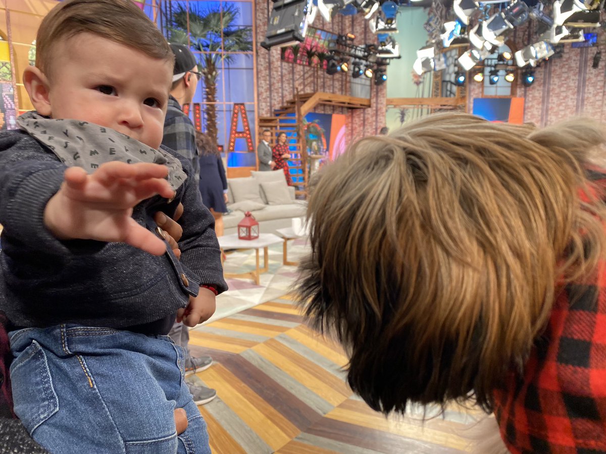 BrunitoVLA's tweet photo. ¡Tengo un nuevo mejor amigo!🤗¡Conocí al pequeño #Lucio, hijo de mi amiga @LAURAGII! 
🐾👶🏻🐶🎊
¡Me cayó bien perrón! https://t.co/2IUzJXEAH6