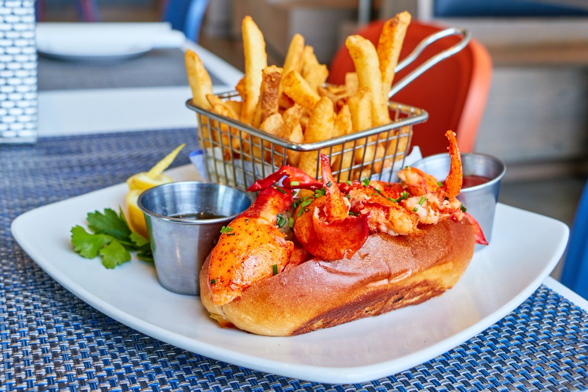 .<a href="/MarlowsTavern/">Marlow's Tavern</a> pours <a href="/GouguenheimWine/">Gouguenheim Winery</a> at East Cobb and Brookhaven dinners, WIN Indonesian celebrates one year in business and <a href="/bigbsfishjoint/">Big B's Fish Joint</a> serves a lobster roll that we can't keep our claws off. All that and more in this week's edition of The Dish! bit.ly/2GtgnAM