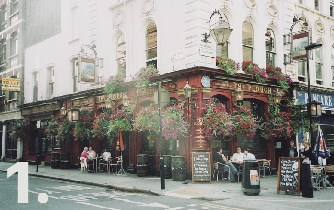 dohertybaines's tweet photo. 1. In July 1995, DB, working with Citygrove Securities plc completed one of their first deals, it was a redevelopment site inspection of lots of surplus pubs owned by The Magic Pub Company! 

Check out our Insta stories for more!

#1995 #firstdeal #DB25 #anniversary #wherenext https://t.co/C2epJV7rmq
