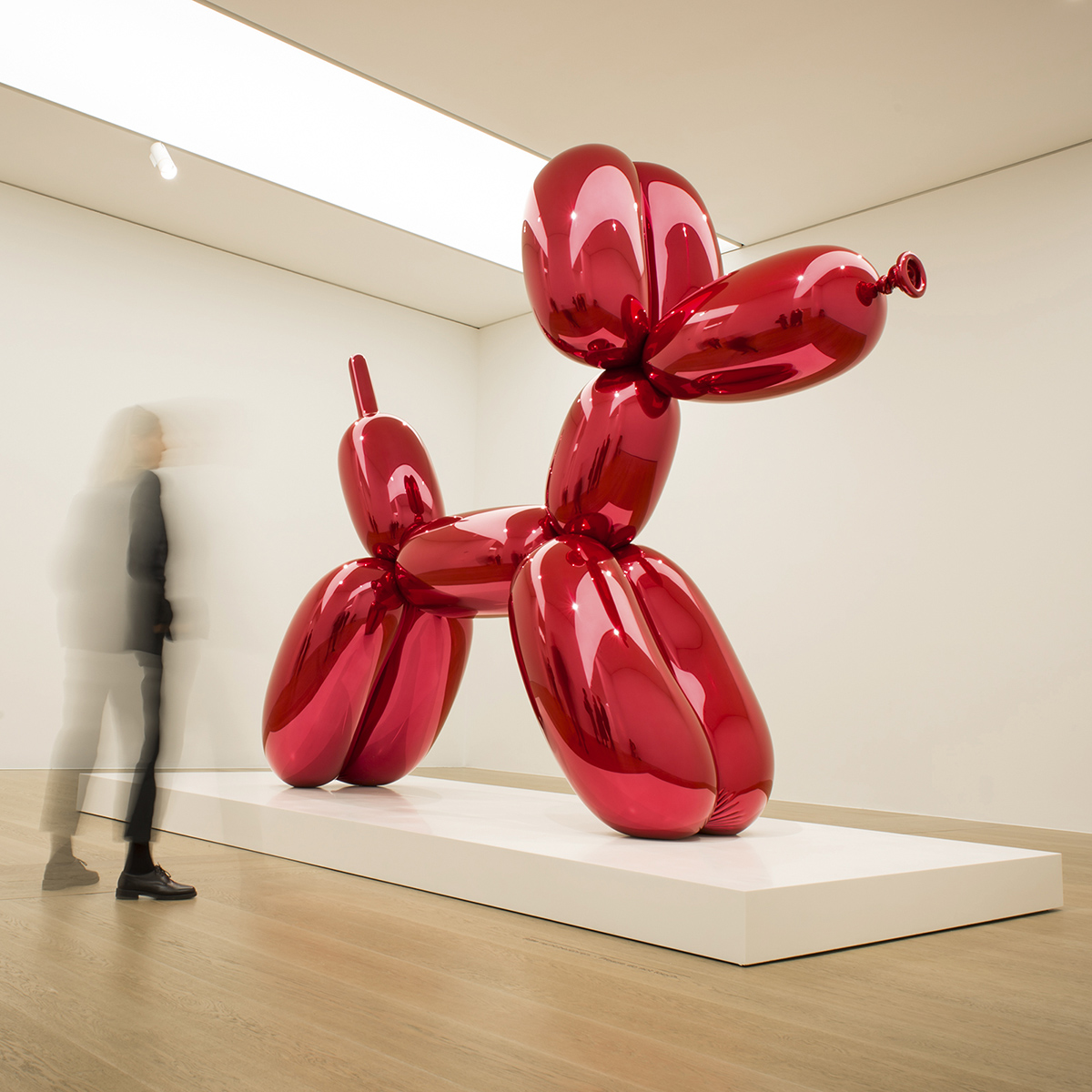 Jeff Koons on Twitter: "“Balloon Dog (Red)” installed at “Icons: Worship and Adoration” until March 1, 2020. The sculpture has a mythic and ritualistic quality. “Balloon Dog (Red)” (1994-2000) @Kunsthalle_HB © Jeff