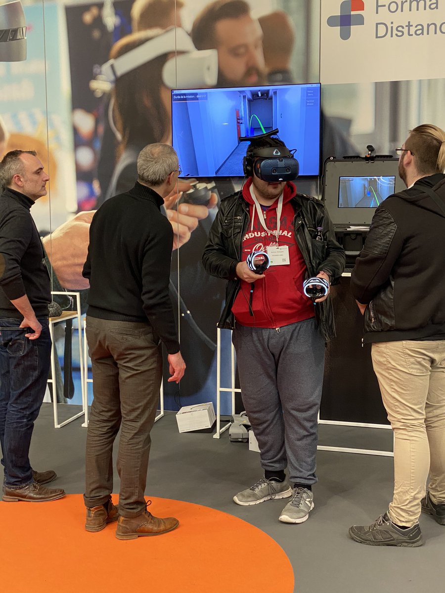 GallLaurent's tweet photo. Nous arrivons à la fin du salon #saveursmétiers à #Namurexpo ce mardi 28/1/20. Les animations de Alimento Group attirent toujours les curieux sur le stand. #epicuris #passionforfood #foodatwork #leforem #formalim @AlimentoGroupe @LeForem https://t.co/NHRVZ2AFeD