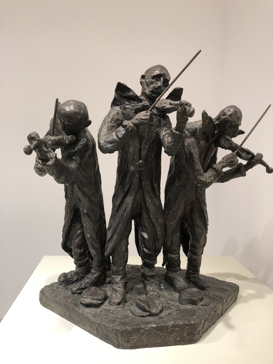 Dzisiaj w IPN wernisaż rzeźb Samuela Willenberga. Więźnia Treblinki. A od jutra każdy może zobaczyć przejmujące rzeźby w Centrum Edukacyjnym IPN w Warszawie, przy Marszałkowskiej 21/25. Na zachętę kilka zdjęć: