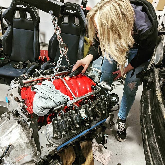 driftlogix's tweet photo. Taking off the Pontiac logo and text from the #ls2. Especially since it's going into a #bmw 🤣

#lsswap #e30 #dremel #lsswaptheworld #workharddriveharder https://t.co/E8cnrHB7jI https://t.co/bxSZr9lkk1