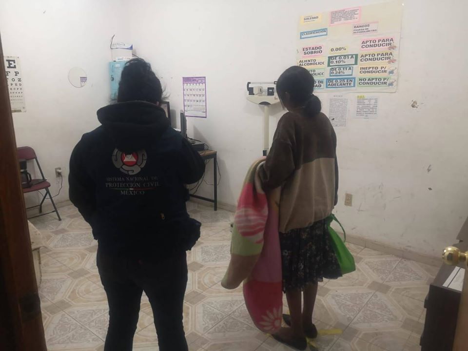 PC_Soledad's tweet photo. #PCSGS @AytoSoledad Mediante el programa #HogarSeguro se localiza a persona de la tercera edad proveniente de Guatemala a la cual se le presta el apoyo para percnotar en albergue después de ser certificada médicamente. https://t.co/r3Rbt6ONld