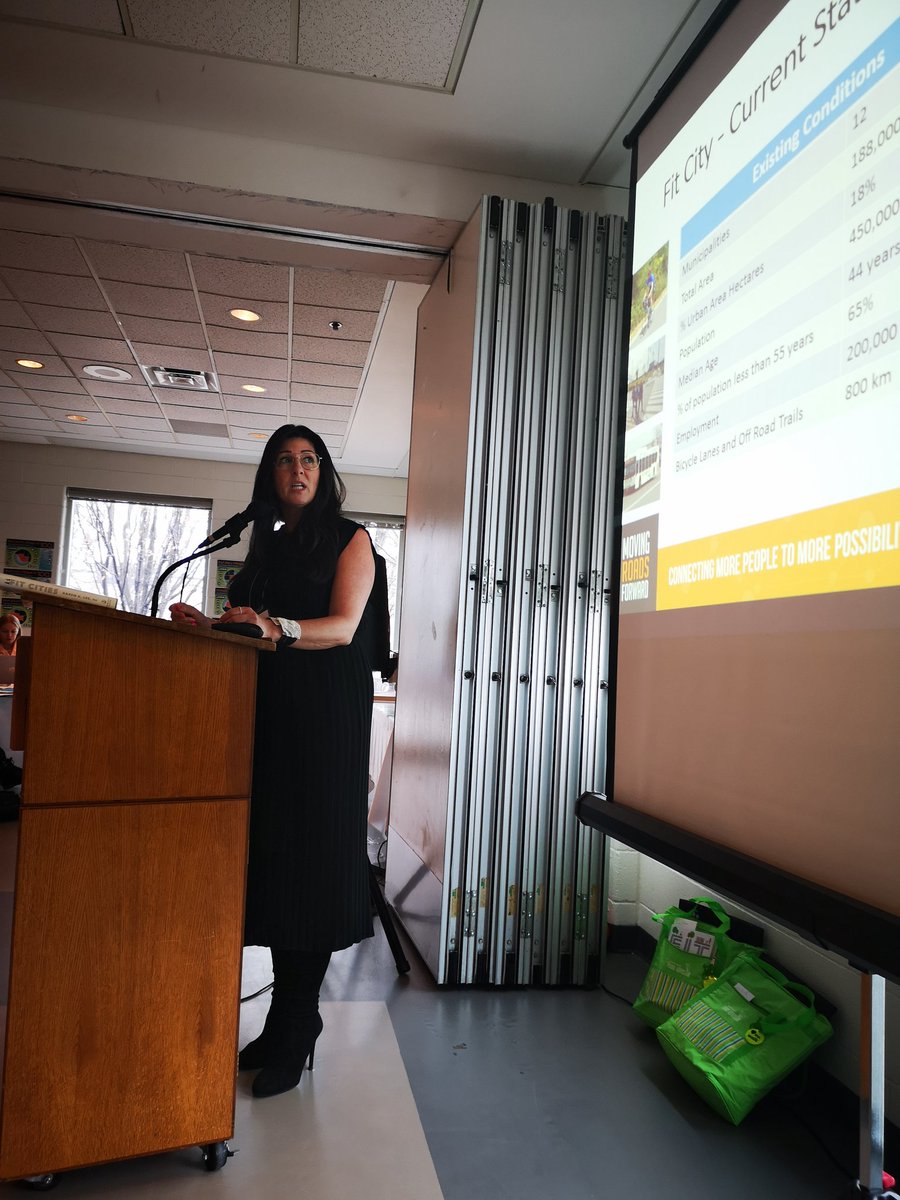EMcMahon_Burl's tweet photo. Thrilled to be moderating a seminar on healthy, safe, active communities in Niagara Region with region staff, community partners and featuring Dr. Karen K. Lee author of #FitCities @STRCycling https://t.co/xeXVQEMPGl