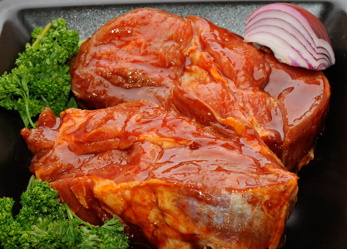 TaylorsofSale's tweet image. This week's specials:
&amp;gt;Taylors' Honey Roast Pork Steaks Free-Range tender pork rib-eye in a honey roast glaze - reduced from £3.49lb to £3.05lb
&amp;gt; Taylors' Szechuan Chicken Fillets Were £5.20lb now just £4.25lb
Offers good until closing on Monday Feb 3 #saletown