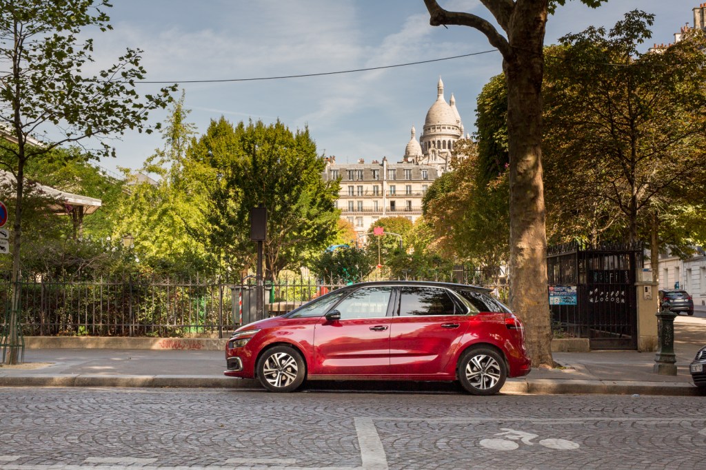 Citroën C4 SpaceTourer PureTech 130 BVM6 discret-photos.com/citroen-c4-spa…