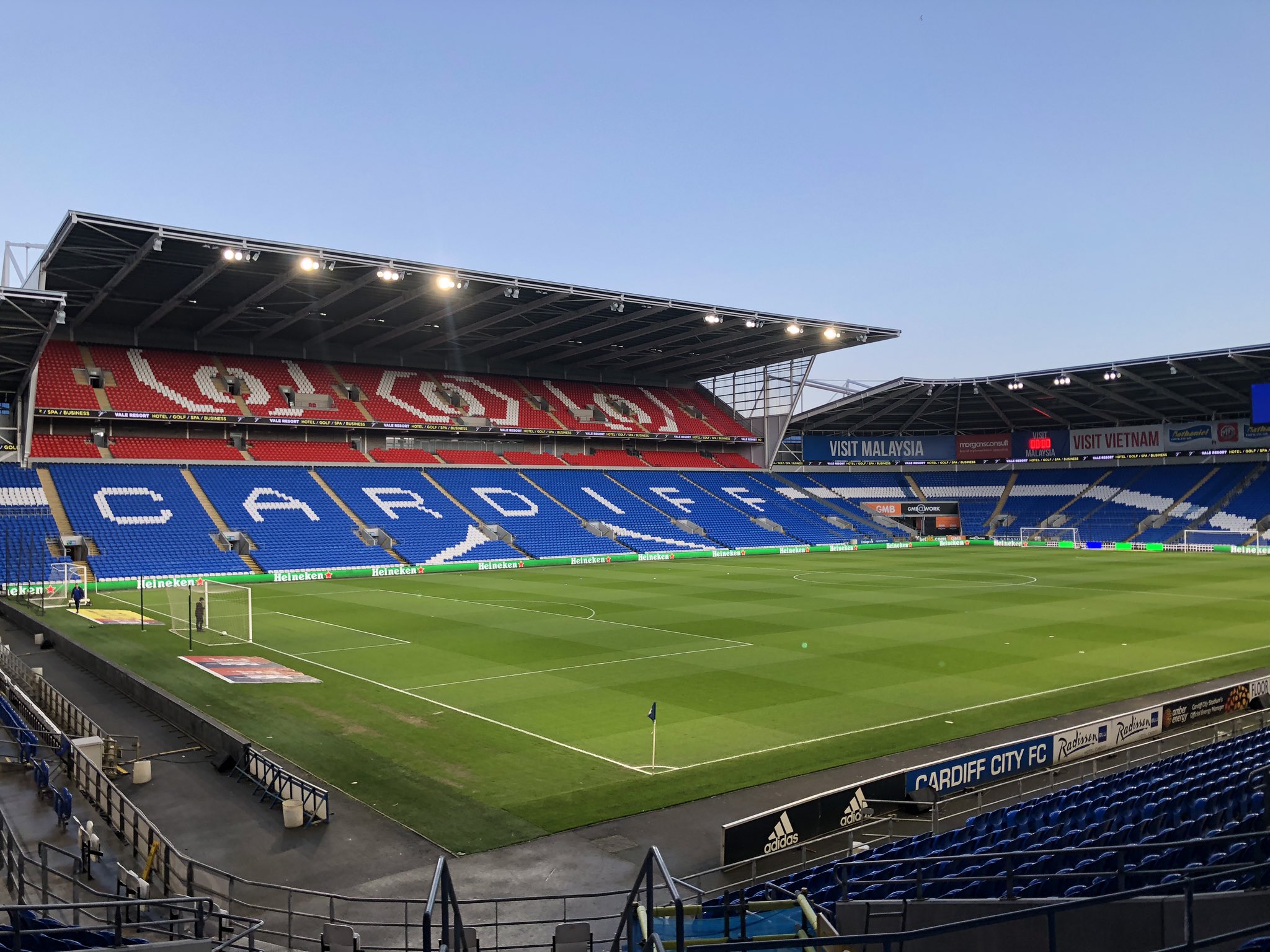 Cardiff City FC on X: Wrap up warm this afternoon, #Bluebirds