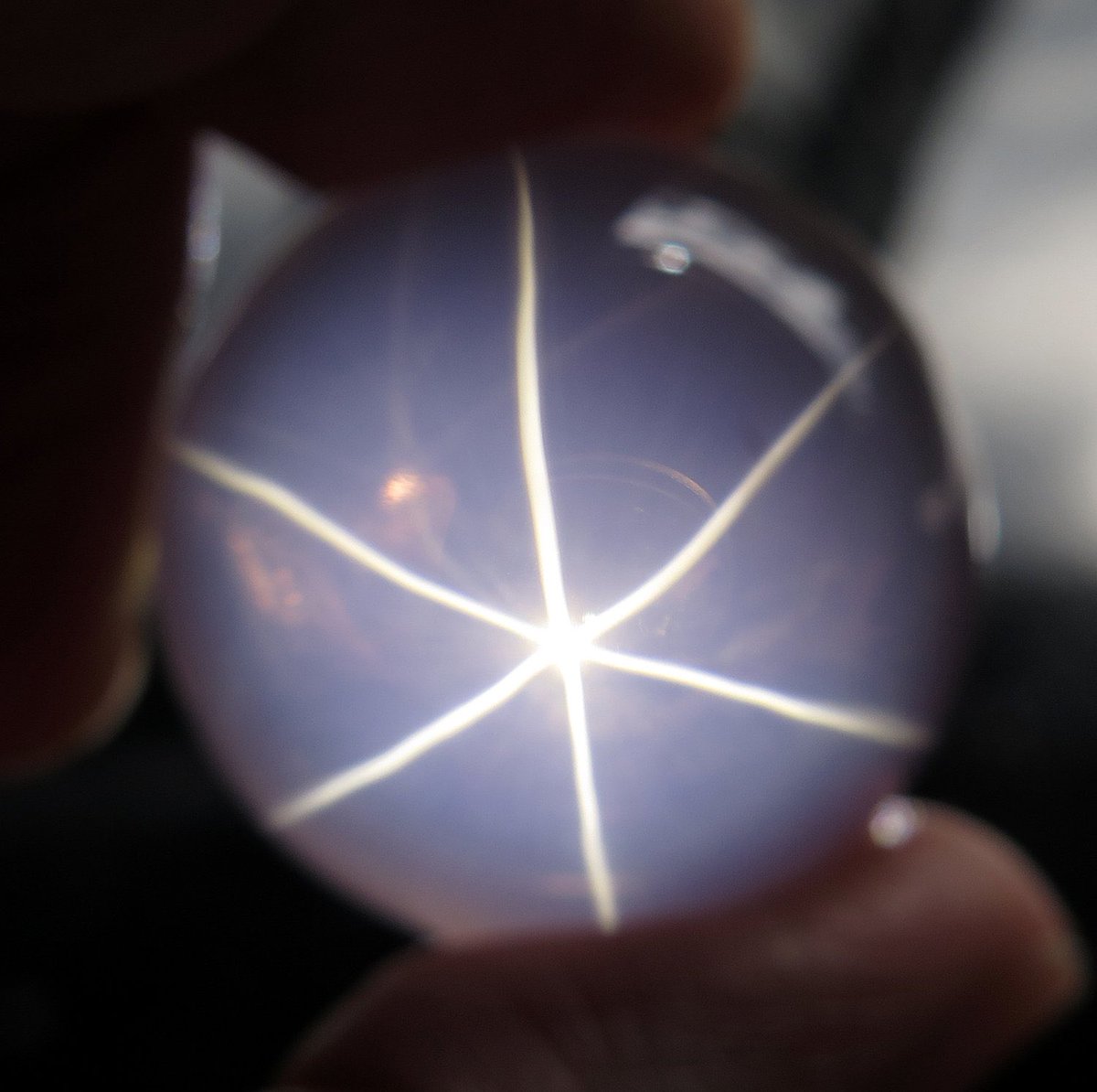 alanpjb123's tweet photo. Gem grade Star Rose Quartz 131 carats with a super sharp six leg star refraction #rosequartz #starrosequartz #cabs #galileia #quartz https://t.co/MMNApCK2Ln https://t.co/86dyH0VpkV
