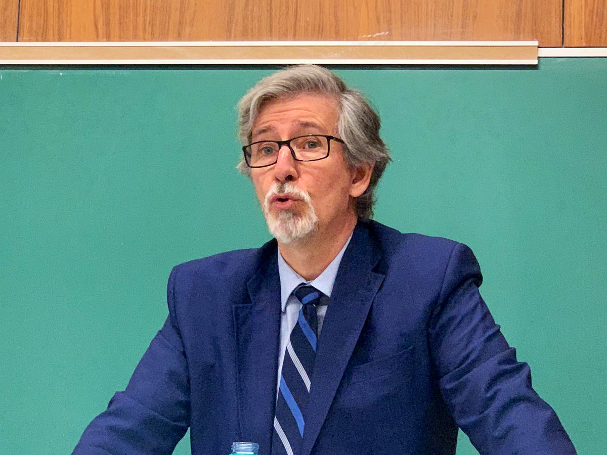 Florian Martin-Bariteau ᴀᴋᴀ FMB (@f_mb) on Twitter photo Today, we’re hosting Daniel Therrien, Privacy Commissionner of Canada, for talk at <a href="/uOttawaTechLaw/">Voir | See : @CDTSuOttawaCLTS</a> as part of Data Privacy Day! Today, we’re hosting Daniel Therrien, Privacy Commissionner of Canada, for talk at <a href="/uOttawaTechLaw/">Voir | See : @CDTSuOttawaCLTS</a> as part of Data Privacy Day!