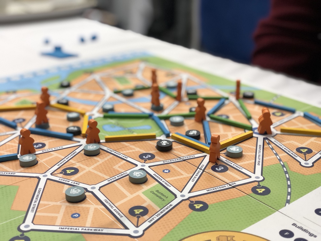 Spatho's tweet image. Bus remains excellent 20 years on. A fantastic way to finish @HandyConGaming.

#boardgames #handycon #busgame #jeroendoumen #joriswiersinga #splotterspellen #capstonegames @capstone_games