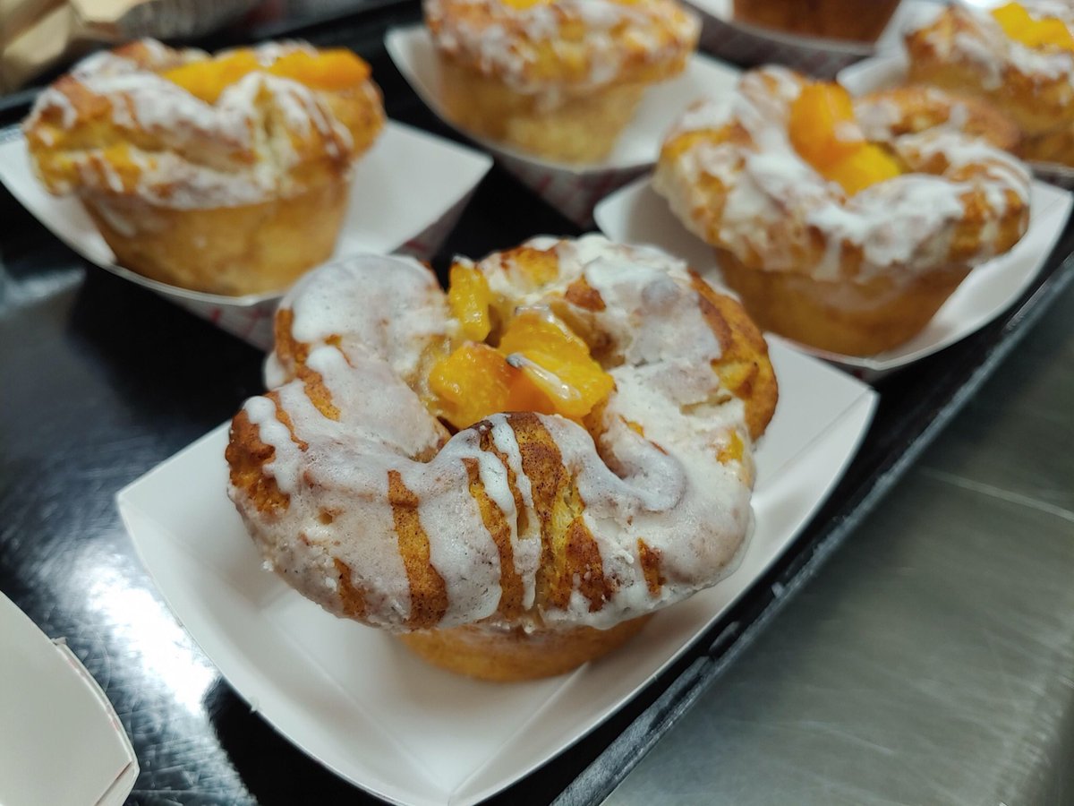 Scratch-made peach fruit nests at Carver Elementary for breakfast this morning! #schoolbreakfast #112foodies