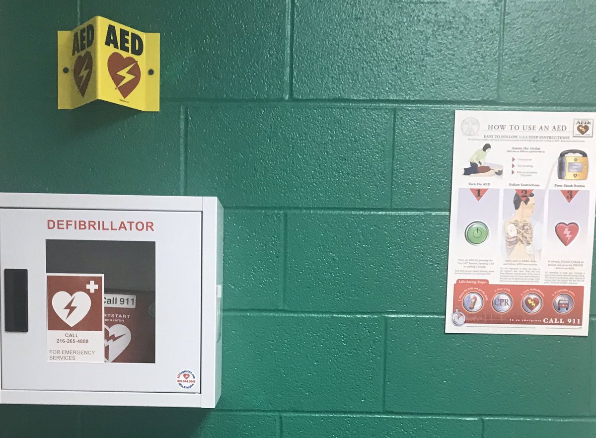 CLE recently installed two additional AED units in our work areas. Thank you, Jim Carlin, for providing us with a demo at our January Station Safety Meeting! And, thank you CLE ARFF for joining us too. 🦺⛑@Auggiie69 @LouFarinaccio #winningthelines @goingplacesCLE @weareunited