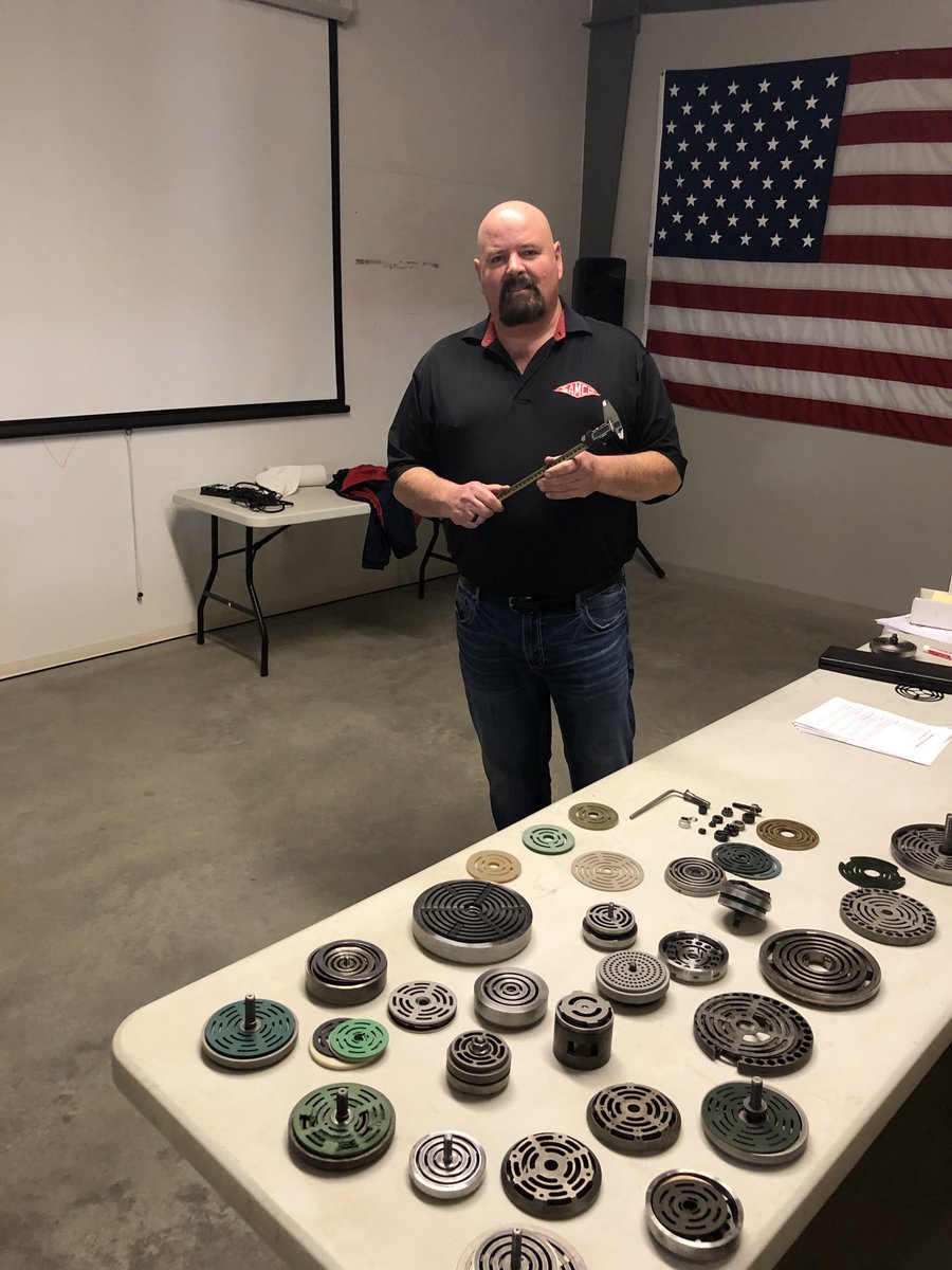 IncSamco's tweet photo. Vice President, Joe Frisby, teaching his valve repair class at Park Energy in Hinton, OK.

We do more than just repair valves and sell parts, we offer REAL solutions! 

#CompressorValve #NaturalGas #CompressorMechanic #OilandGas #Midstream #ValveRepair https://t.co/eXeqhtBKRX