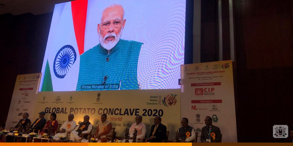 While addressing the Global Potato Conclave today, Indian Prime Minister Narendra Modi mentioned goal of doubling farmer incomes by 2022.

Improved #potato varieties and seed technologies can help #India achieve #NoPoverty.
 
🔸 <a href="/narendramodi/">Narendra Modi</a>
🔸 <a href="/icarindia/">Indian Council of Agricultural Research.</a>
🔸 <a href="/CGIAR/">CGIAR</a>
🔸 <a href="/RTB_CGIAR/">RootsTubersBananas Breeding</a>