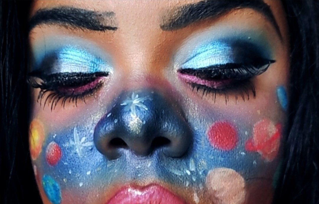 nikinami_'s tweet photo. πGalaxyπ
Details in next tweet
β‘Brands taggedβ‘
#makeup #makeuplover #facechartinspired #melaninmagic #ColorOutOfSpace #LunarBeauty #eddiefunkhouser #drenchcosmetics #ABHxJackieAina #ABHxAmrezy #anastasiabeverlyhills #benefitcosmetics #glowyaf #TuesdayBeat https://t.co/rLY0qUZ7Kf