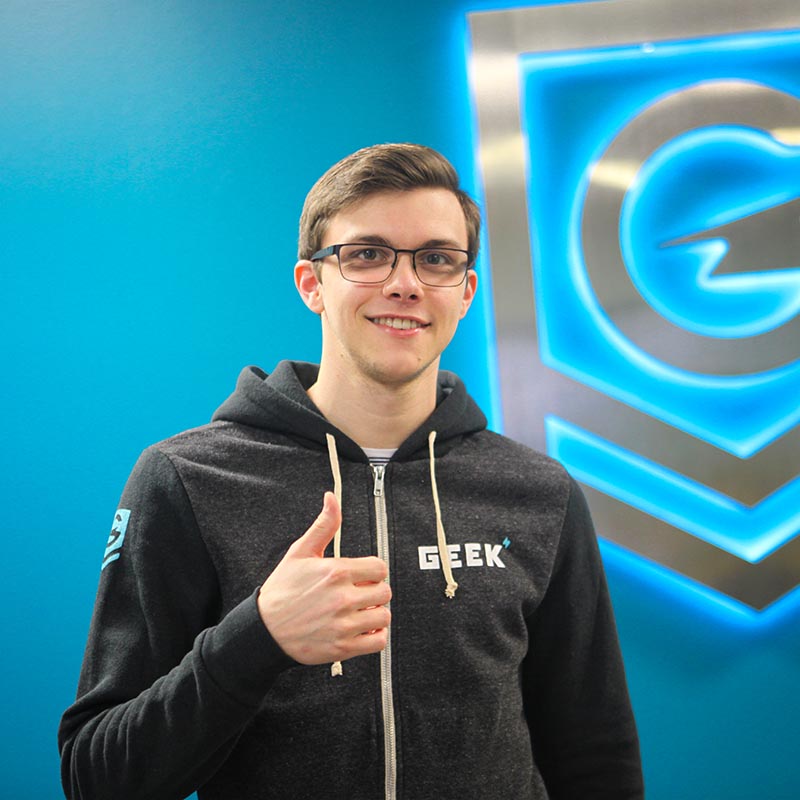 GeekPowered's tweet photo. We are celebrating our web designer Austin Shipp's 90 days at Geek Powered Studios! Austin has been an integral part of our team. Congratulations! #geekhood

#DigitalMarketing #ContentMarketing #SEO #PPC #PaidSocial #AustinAgency https://t.co/owoXs1yOQj