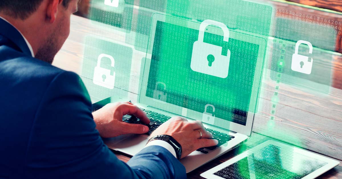 UniversidadEan's tweet photo. Apropósito de la conmemoración del Día Mundial de Protección de Datos Personales, ¿sabías que en la @UniversidadEan tenemos el primer diplomado enfocado en ciberseguridad y compliance del país? 💻���Conócelo aquí➡️https://t.co/0NNive9Mj6 https://t.co/pJmphcL7B7