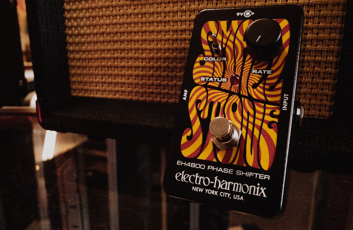 MusicMakerEire's tweet photo. We love an effects pedal with great artwork here at MM so naturally we're big fans of the @EHX  Small Stone.

Shop: https://t.co/zWpTovOH5s https://t.co/9nsytlYdZ9