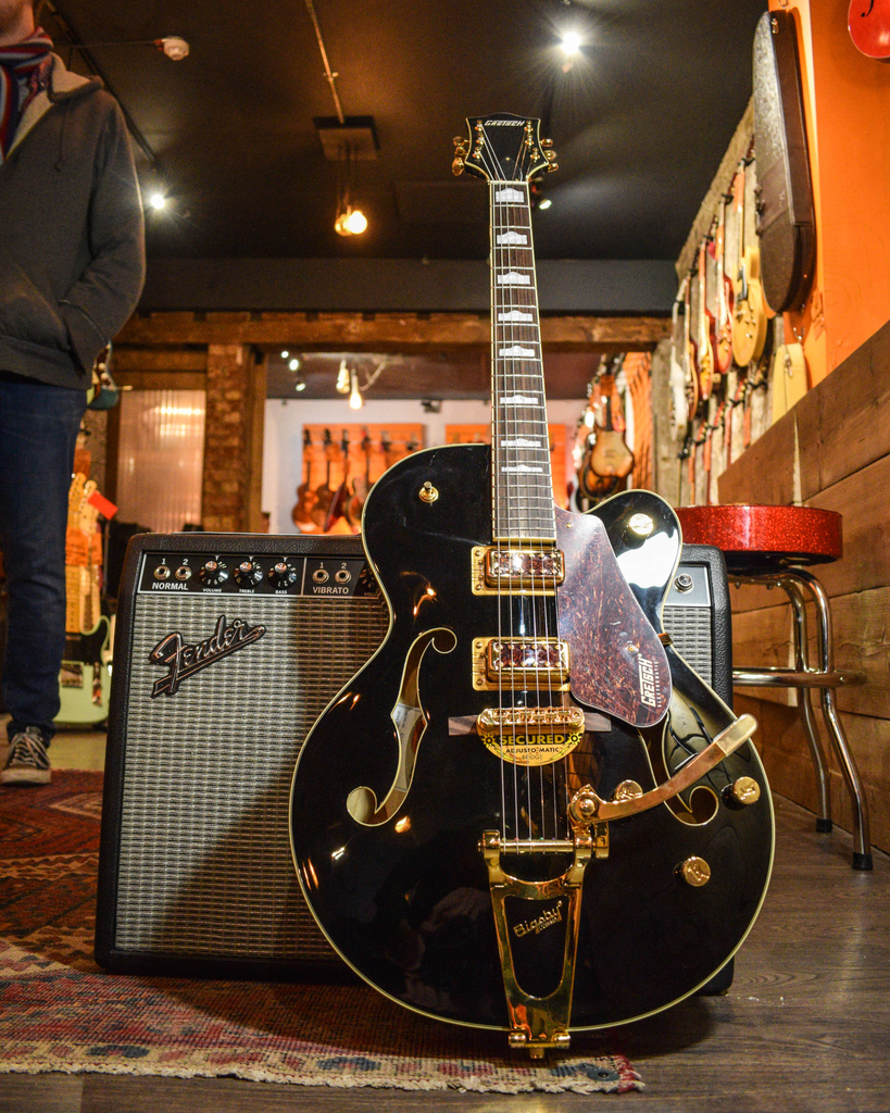 Check out this awesome Limited Edition Gretsch G5420TG with gold hardware and a gold Bigsby. 
.
#wunjoguitars #wunjoelectrics #wunjoacoustics #vintageguitar #denmarkstreet #denmarkstreetlondon  #londonguitars #londonvintageguitars #gretsch #gretschguitars #electromatic #bigsby