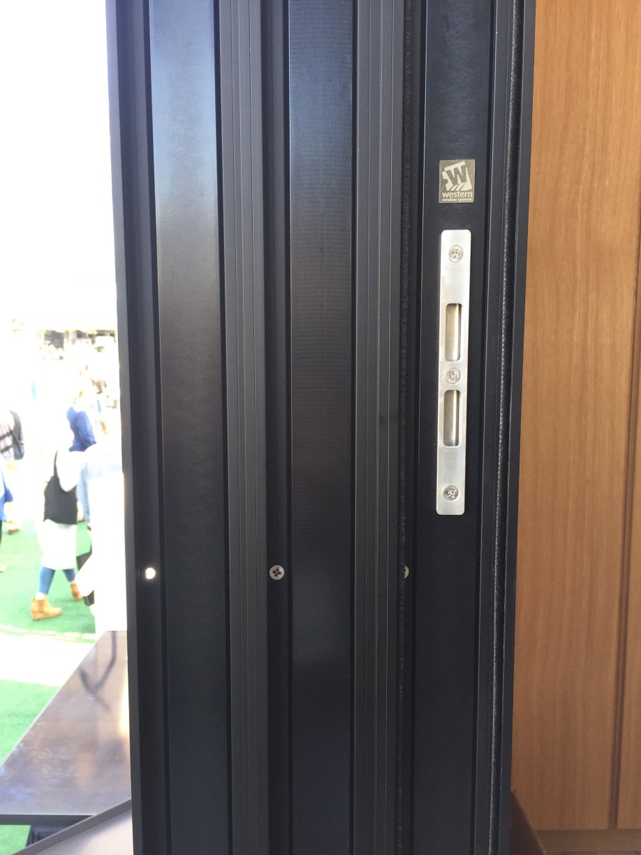 NBSmain's tweet photo. Beautiful Western Windows! Three panels, hardware and floor track from the #KBIS show in Las Vegas!

#northeastbuildingsupply #westernwindowsystems #westernwindows #kbisshow #kbis2020 #lasvegas #windows #architecture #hardware https://t.co/wSgukWfoA8