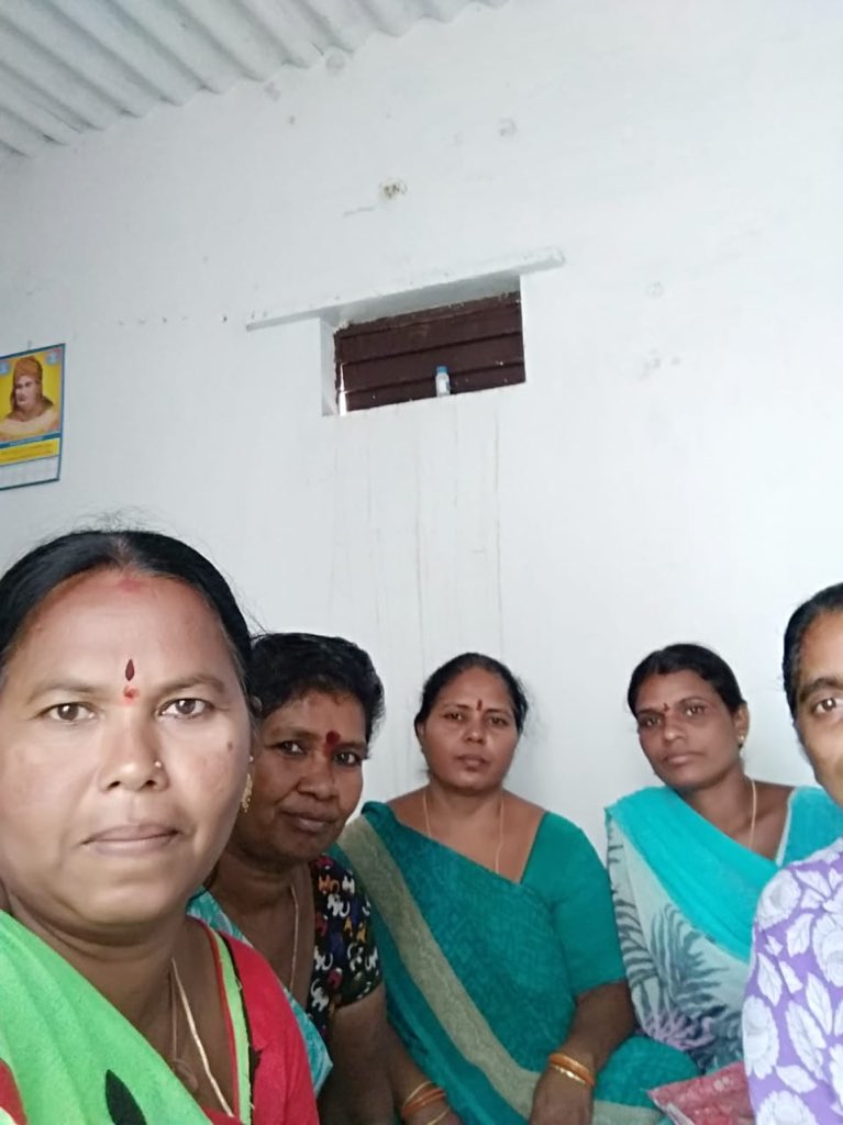 sevabharathitg's tweet photo. #WomenCan
Organising themselves into small groups to change perceptions & learn skills as well as find solutions for the community
Date: 28th Jan
Programme: Padmavati #MathruMandali
Place: Venkateshwara Colany balajinagar
No of participants: 5
#KindlingHope https://t.co/kfX2GtvehS