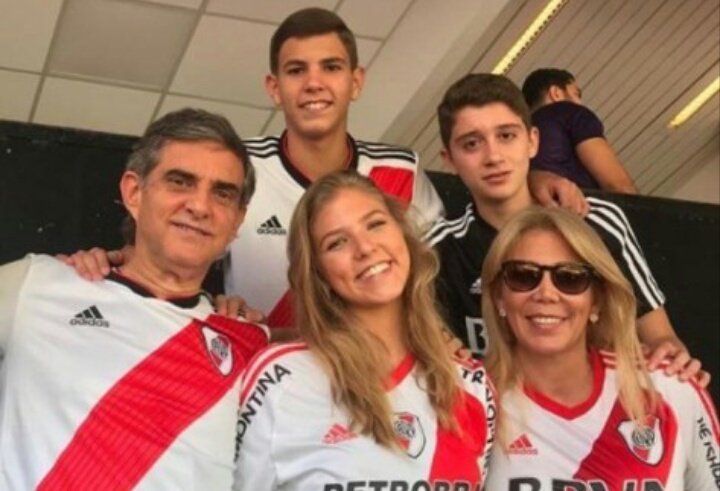 CabezaDeBoca's tweet photo. La FundaciónDominguez para que la familia vuelva a las canchas saluda y celebra la designación de Macri en FIFA. https://t.co/TSX4s9rBzf