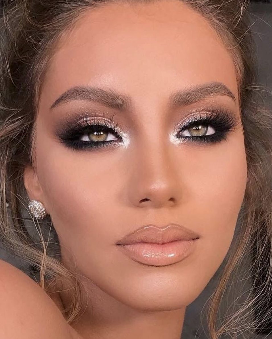 glamifybeauty's tweet photo. The only glam I want π
π½ upgrade them lashes babe with our GB3 β¨ ultra flexible band for easy application π
Shop here + get any 3 for Β£15 ππ½
https://t.co/eON2vZXEWw
#glamifybeauty #glamifyit #glamifyfashion #makeup #makeupbloggers #eyelashes #beautybloggers #beauty https://t.co/TTjJ7x3zWi