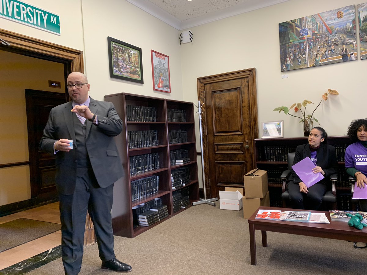AnnieEMinguez's tweet photo. @NYSenatorRivera thank you for commending @FYSA_NYS for advocating in #Albany today. We appreciate your support of the #FYSCI https://t.co/aXygOfIbDq