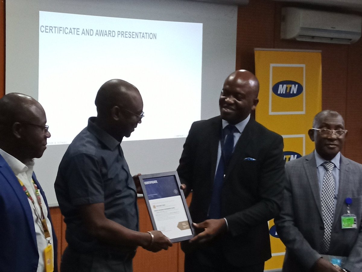 aboukam's tweet photo. Le Cabinet Rohde &amp; Schwarz s'est engagé à analyser objectivement tous les opérateurs  mobile en #CIV avec des comparatives  au standard international et @MTNCotedIvoire est classé 1er en terme de qualité réseau Voix et Data devant Orange et Moov #Civ #MTNCI https://t.co/t8kQviO5mV