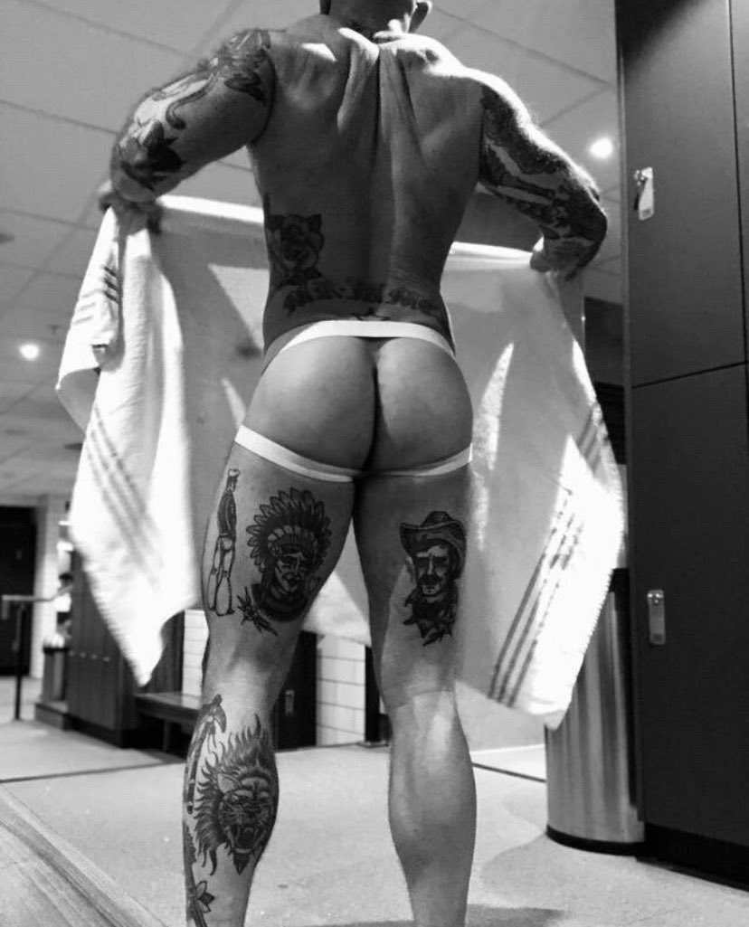 NJcocksuckr's tweet photo. NOT my photos nor do I own the rights. Just some hot photos from my saved collection 😈😈
#b&w #gayporn #bigcocks #ass #jockstraps #poppers #cocksucking #rimming #cockring #milkingdicks #swallow #gay #cock #bubblebutt #edging #suckingdick #swallowingnut #gloryhole https://t.co/G3JJPPoCCH