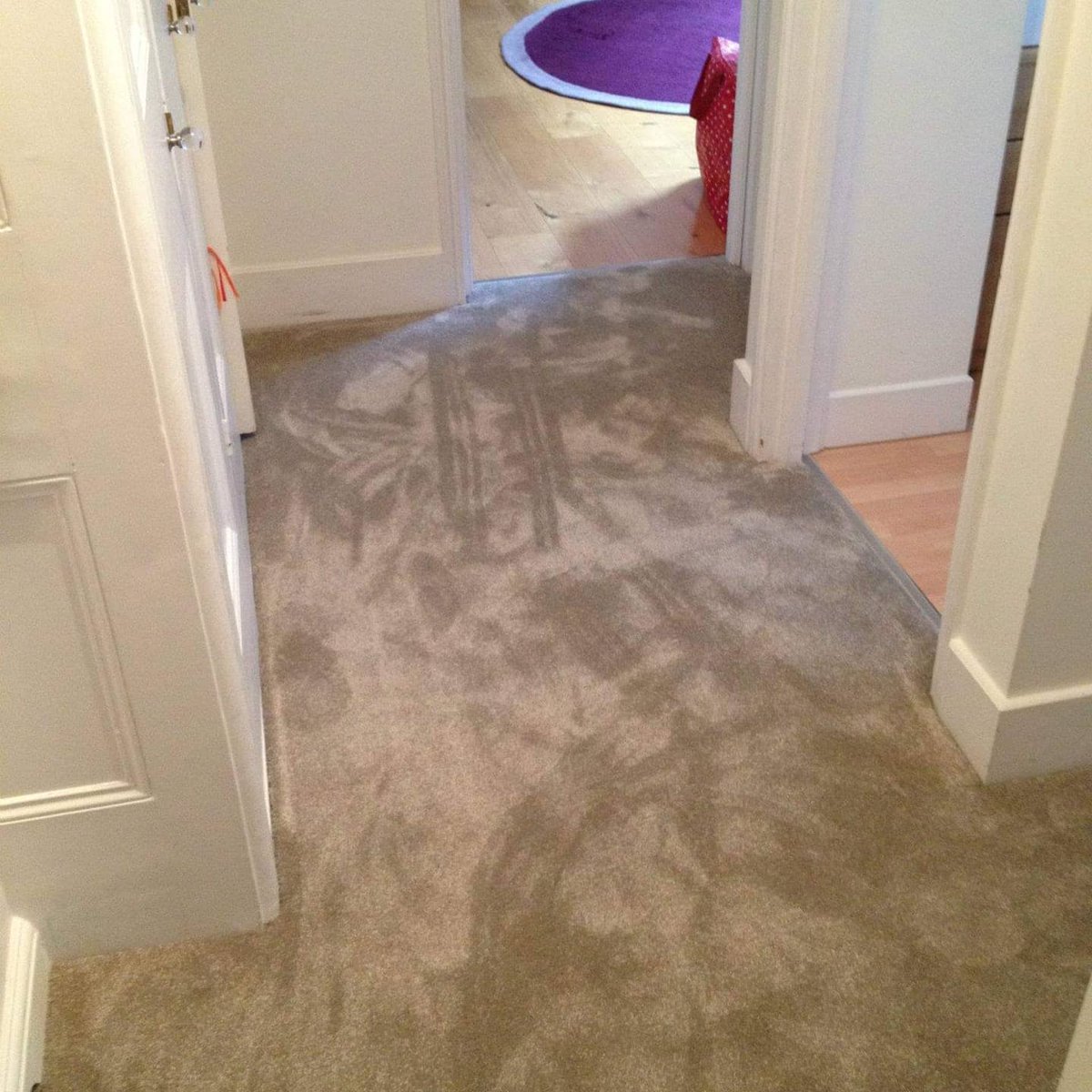 AshburnCarpets's tweet photo. Silky luxurious carpet fitted throughout a flat in Chelsea, London #silky #silkycarpet #luxuriouscarpet #luxurious #luxurydesign #velvet #velvetcarpet #soft #softcarpet #homedecor #homeideas #interiordesign #interiorideas #homeinterior #london #westlondon #southwestlondon #sw3 https://t.co/mFIlrz1VTR