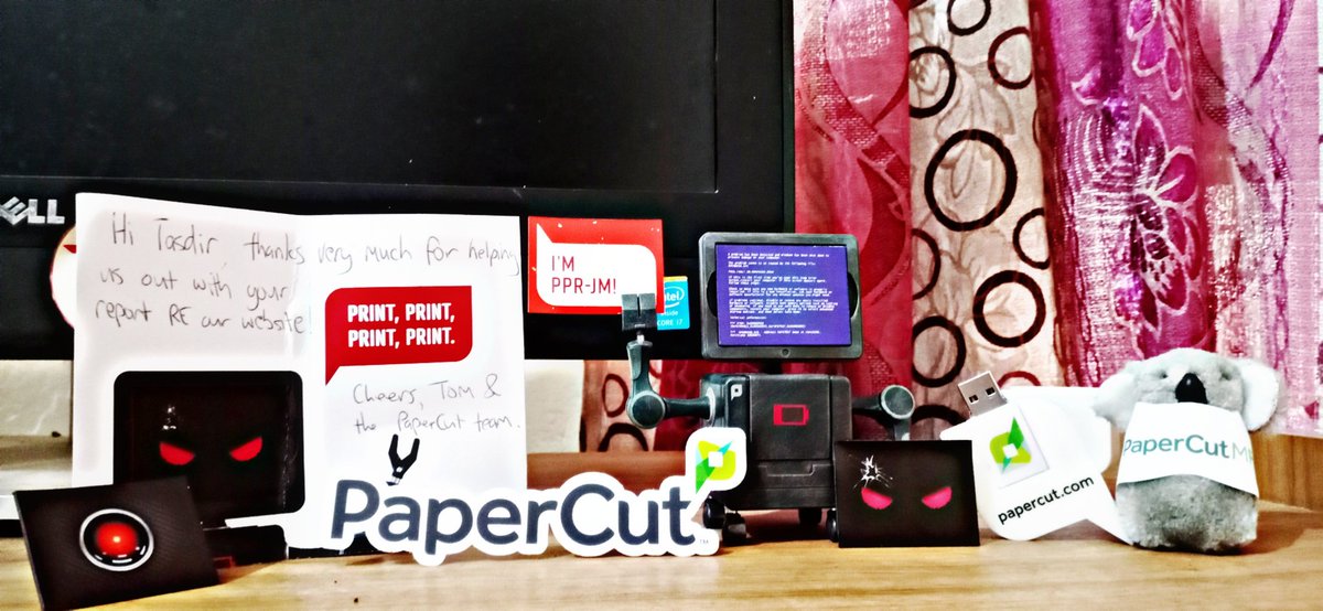 tasdir_x's tweet photo. Thanks @PaperCutDev for this awesome swag ♥
#ErrOr_SquaD
#swagforbug https://t.co/v5CjWT9CoI