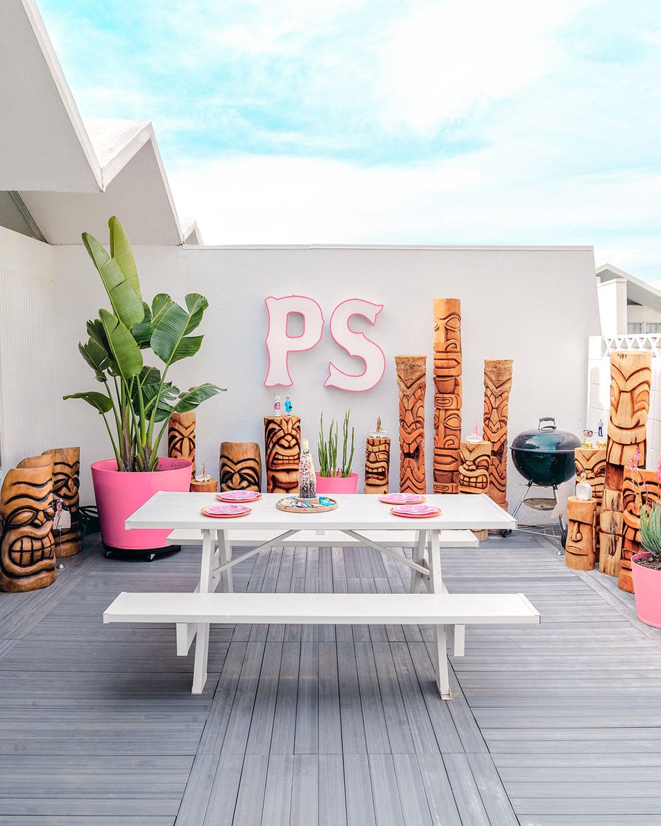 P.S. I love you 🌴#palmsprings
Ramping up for <a href="/ModernismWeek/">Modernism Week</a> and <a href="/artpalmsprings/">Intersect Palm Springs</a> in February. I can't wait!! Who else will be going? #modernismweek #artpalmsprings #art #architecture