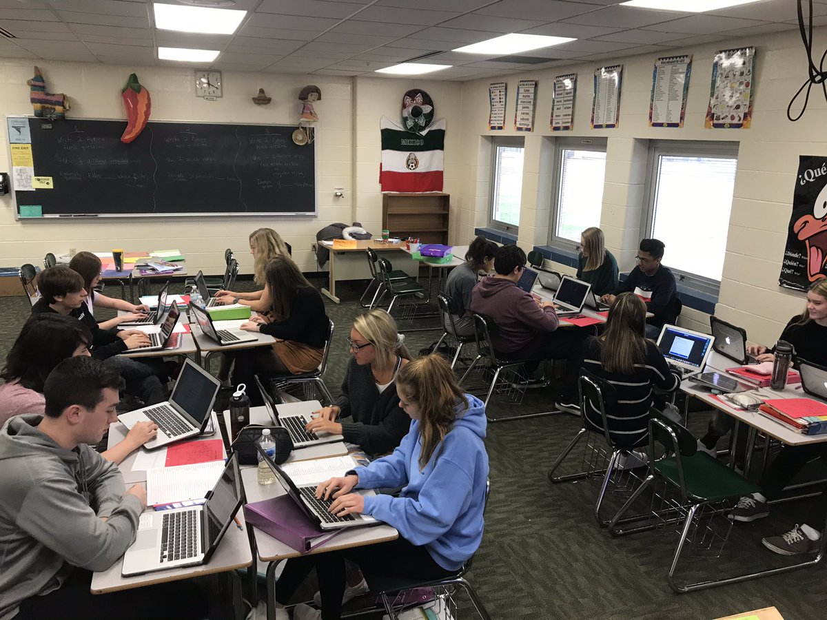 SenoraT13's tweet photo. Gimkit KitCollab.  Students create the questions to play the game.  Great way to assess their knowledge while keeping the classroom engaging, interactive, and fun!  #TweetThatTechYHS https://t.co/NVcDaEiqwD