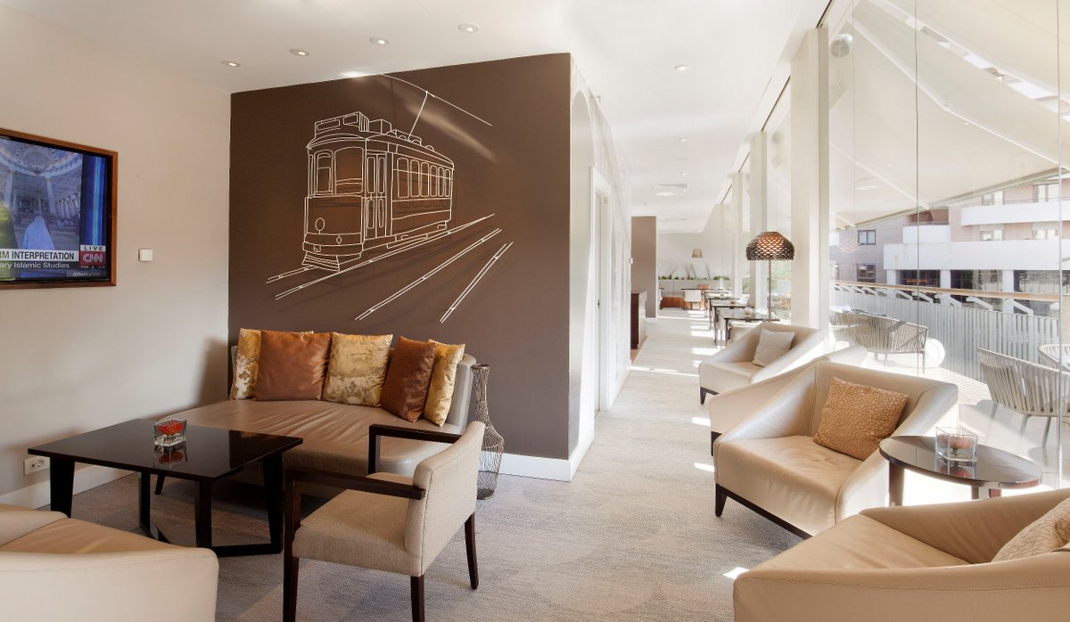 LisbonMarriott's tweet photo. Meet our Executive Lounge, the exlcusive space designed to sparkle your creativity and focus.
#LisbonMarriott #MarriottHotels https://t.co/rWi8BmcqhY