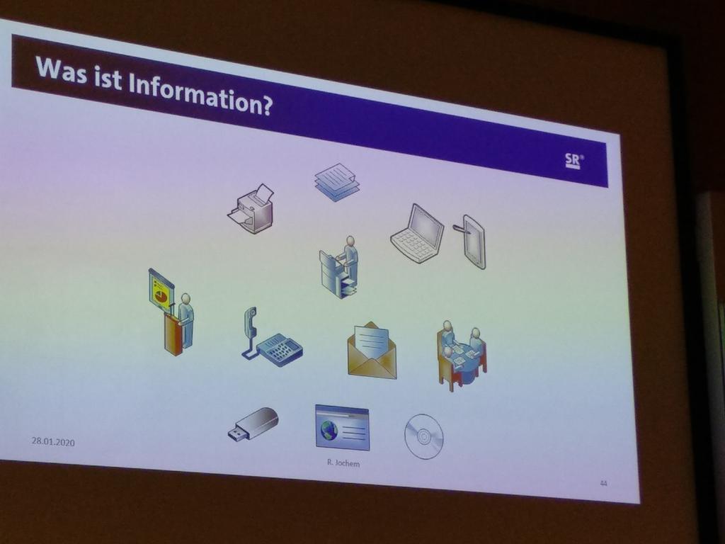 legalinf's tweet photo. Rainer Jochem von @SRaktuell @SRKommunikation zu #Datenschutz in der Praxis von @legalinf: #Information ist vieles und deshalb #Informationssicherheit nicht nur computerbbezogen. https://t.co/NINt9HJXkC
