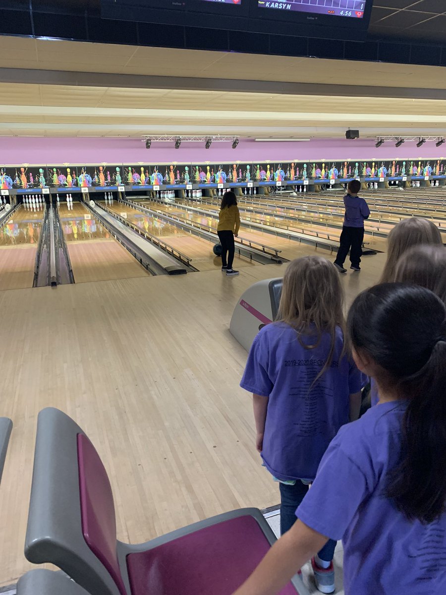 mary_wepner's tweet photo. Positive behavior means bowling! #PBIS @claremont_elem 🎳 https://t.co/T8owVEtmne