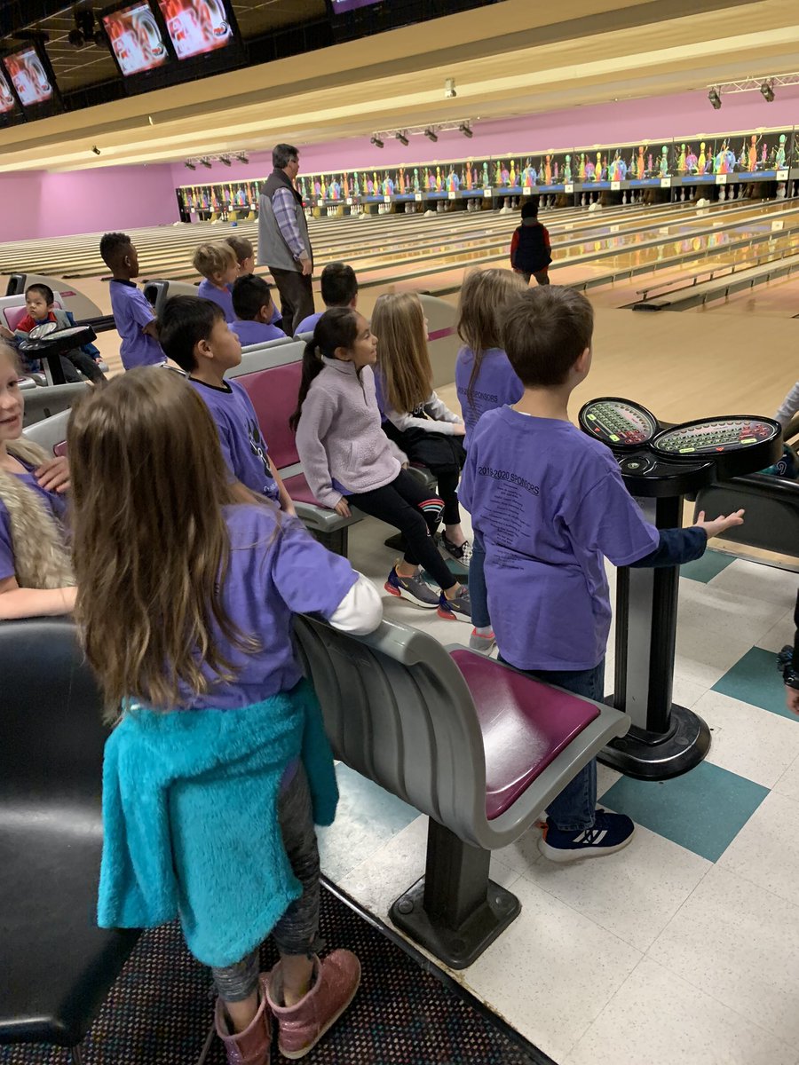 mary_wepner's tweet photo. Positive behavior means bowling! #PBIS @claremont_elem 🎳 https://t.co/T8owVEtmne