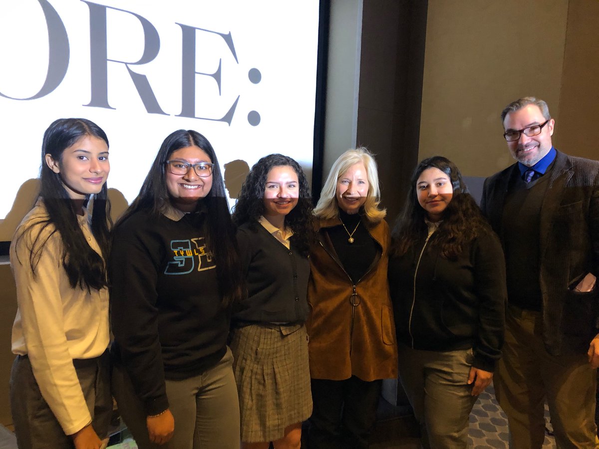 CodingExchange's tweet image. Hey @TheAngieBastian!
Thank you so much for speaking with us @Womenseday today! The Coding Exchange girls are very touched and inspired by your journey to success. We look forward to connecting with you! #womenwow
