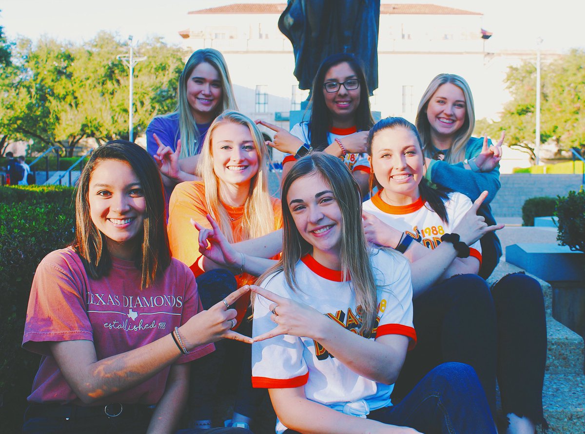 Check out our Spring 2020 Recruitment vid🤩——> youtu.be/BKJEuxqEm4E