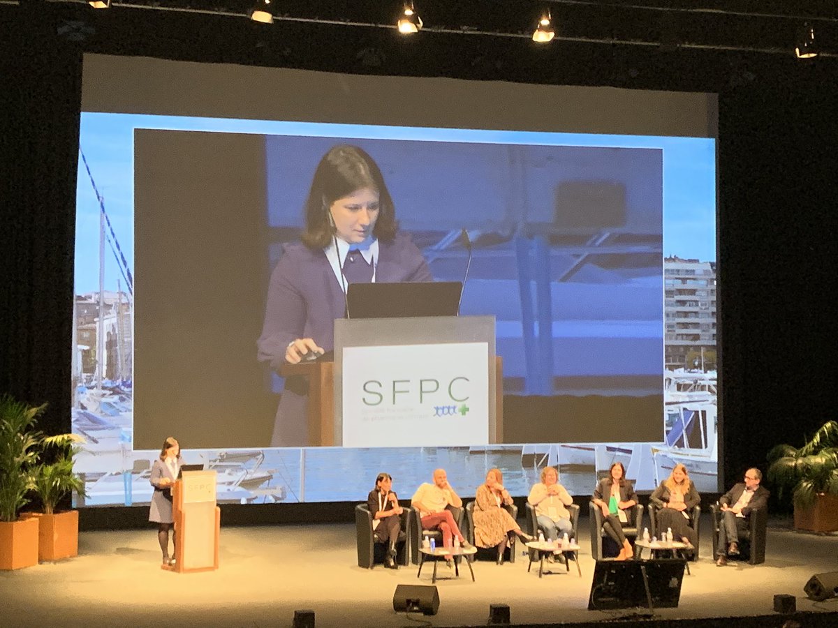 JeromeCoutet's tweet photo. Présentation du groupe de travail VIP de la @SFPCOfficiel avec la présentation des vignettes cliniques rédigées par le groupe #VALSNI @PontEmmanuelle @CHWM71 @ghnd_38 @HNordOuest bravo Magali #sfpc2020 https://t.co/5aipcLmK7S