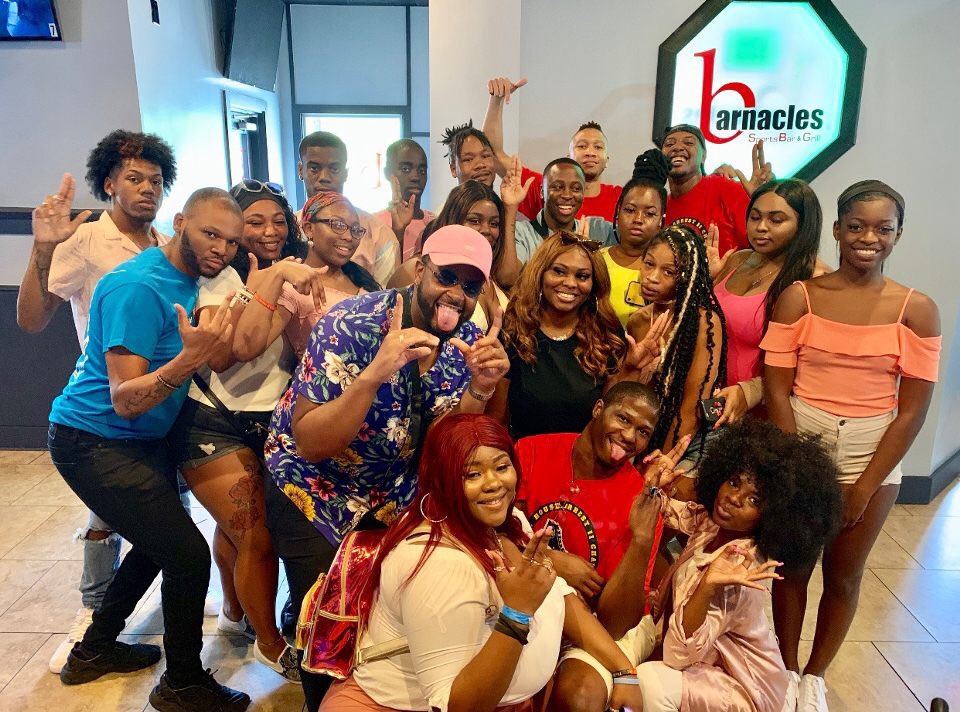 MIAMI_AVI's tweet photo. ❤️💛🤍🖤
#repyourchapter
#C11turns11 https://t.co/1AnJDBUvby
