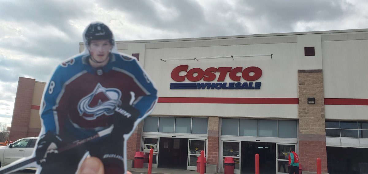 TheWuWu's tweet photo. #AllMailCale Flat #CaleMakar goes on an adventure to @Costco with us.... He, like Marcus, was in awe how big this place is and that it had EVERYTHING!!!! #GoAvsGo @Avalanche https://t.co/P4WHkkTeiQ