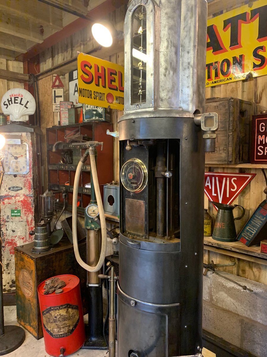 Petrol pump restoration turned out as I wanted