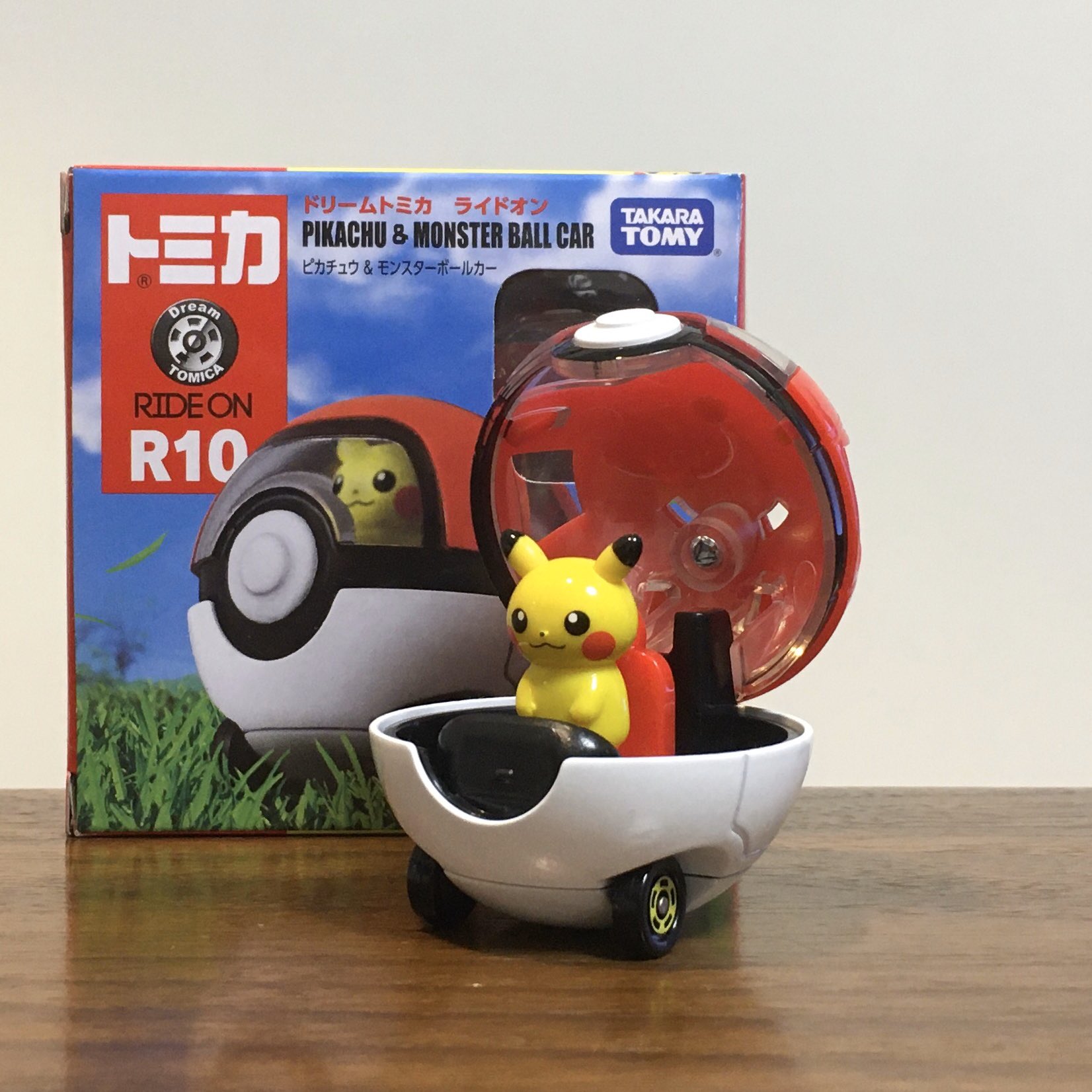 Rick Deckard ドリームトミカ ライドオン ピカチュウ Amp モンスターボールカー は モンスターボールカー を開いて ピカチュウ を乗せられる楽しい トミカ ドリームトミカライドオン Dreamtomica Pikachu Monsterball Takaratomy