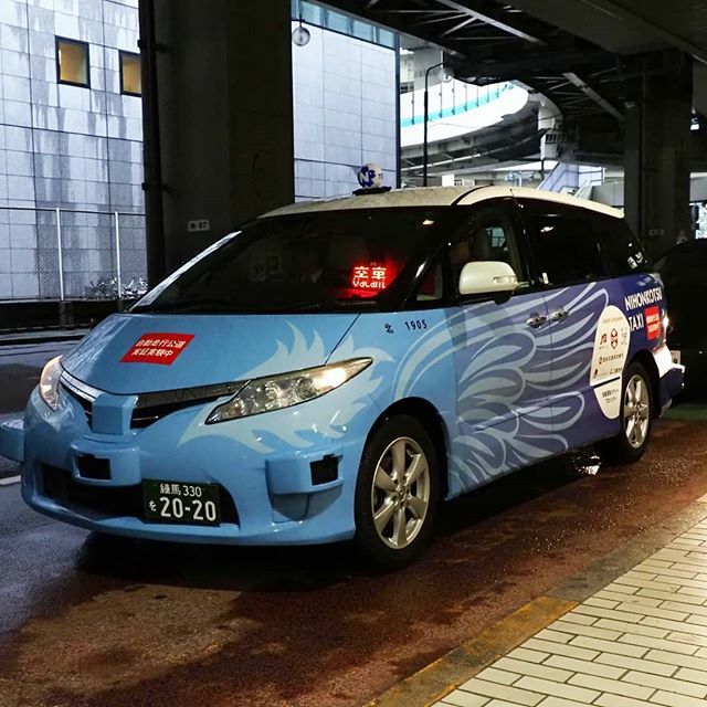 nyankorotaxi's tweet image. 日本交通(東京都北区)
自動運転の実証実験車両。
チンチラカクカクなのかと思ったら、けっこうなスピードとスムーズな動きで驚いた。
#１日１タク #zmp #robocar #toyota #estima #toyotaestima #taxi #taxigrams #taxigramsjp #zmprobocar