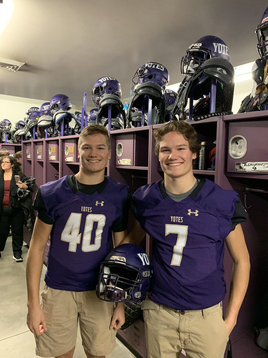 cooper_leaf's tweet photo. Very excited to announce my commitment to continue my football career at the college of idaho thank you to all of my teammates, coaches, and family  for pushing me to get where I am today. I am very excited for what the future holds!#GoYotes @jChoateYotes @CoachJewell https://t.co/lnbdXkxG7z