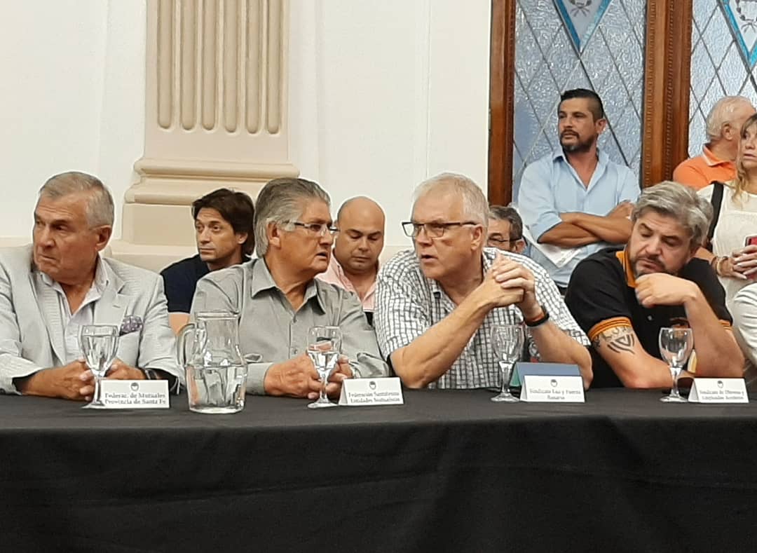 MovSindicalRos's tweet photo. Reunión Multisectorial con el Gobernador @omarperotti y parte de su gabinete. https://t.co/Cc0BAyierO