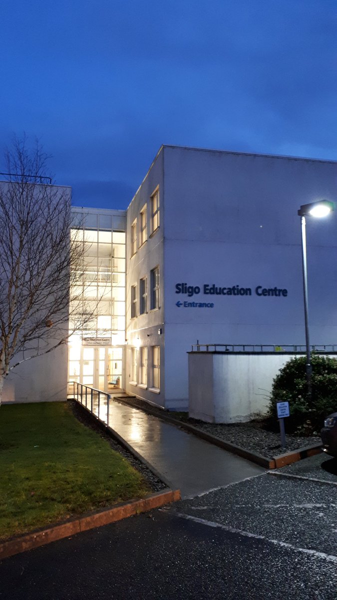 KQuille's tweet image. This evening CSinc.ie was in @SligoEdCentre introducing HTML and CSS. So great to see so many new faces for Junior Cycle coding!! With @googleeurope #GrowWithGoogle #EduGrants @WeAreTUDublin